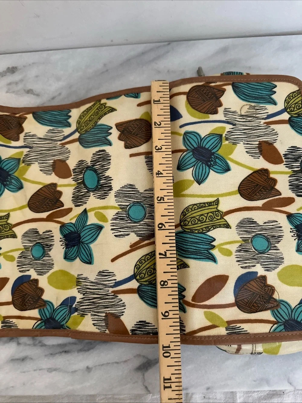 Fossil Floral Pattern traveling make up toiletries bag has key -